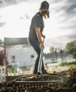 Comparatif et Guide pour acheter le meilleur rateau jardin